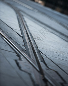 铁轨铁路金属电缆鹅卵石城市交通历史基础设施路面运输石头图片