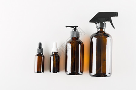 生态化妆品概念 在玻璃瓶中不塑料苔藓海绵回收笔芯女士温泉液体肥皂酒吧木头图片