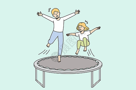 快乐的孩子跳过蹦床上女孩友谊绘画童年操场活动院子运动喜悦闲暇图片