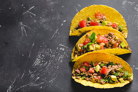 墨西哥带肉的墨西哥玉米饼菜单午餐盘子蔬菜框架美食薄荷鳄梨乡村牛肉图片