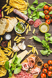意大利传统食品 开胃菜和零食菜单小吃香肠面包蔬菜香蒜美食桌子午餐火腿图片