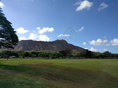 卡皮奥拉尼公园白天与钻石头和云顶峰天堂火山旅游场景公园小路小岛场地假期图片