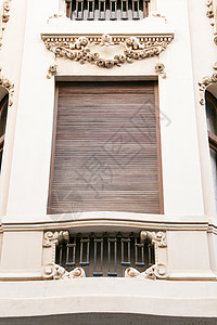 在卡塔赫纳的美丽现代主义者风格屋外露面阳光历史市长房子旅行建筑学窗户栏杆装饰古董图片