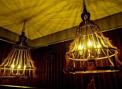 现代天花板顶灯的热彩光枝形家具房间灯泡灯罩暖光灯光吊灯家庭照明图片