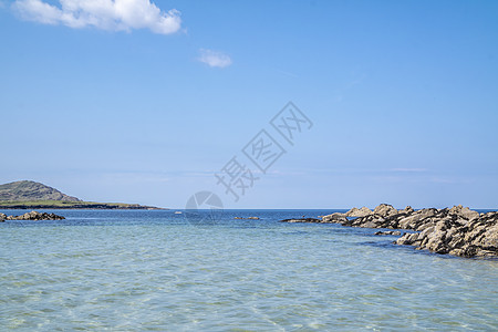 在爱尔兰Donegal县的支撑岩层旅行阳光自然景观蓝天旅游海洋一颗心合作社图片