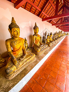 泰国苏拉特萨尼的佛教徒地标宗教旅行崇拜佛塔宝塔建筑文化建筑学图片