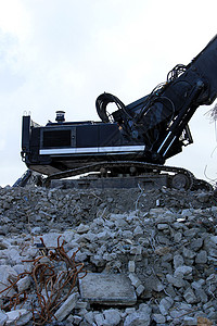 拆除一栋大楼电缆工程技术工地装修工业石头碎片框架工作图片