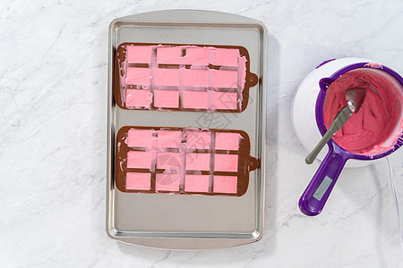 微型粉红巧克力薄饼甜食食物粉色甜点造型烹饪糖果煮锅手工图片