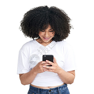 摄影棚拍到一个有魅力的年轻女人 在白人背景下用智能手机拍摄了一部短片图片