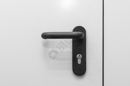 开放或特写房屋出入口的钢门把手 闭上锁房间木头公寓安全闩锁锁孔金属合金建筑学钥匙图片