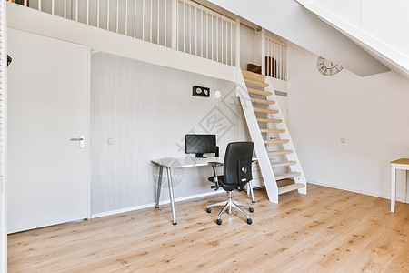 现代家庭办公室内部管理公寓职场建筑学地面窗户扶手椅监视器水平楼梯入口图片