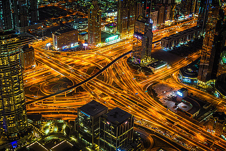 从Burj Huji观察甲板看到迪拜的夜景建筑群外国旅行金融景点办公楼天文台城市沙漠商业图片