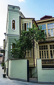 传统的内院 有雕刻木木金花椰子城市街景观光建筑学地标旅行景观图片