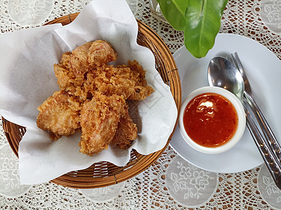 深油炸面包烤鸡翅小吃面包屑午餐食物图片