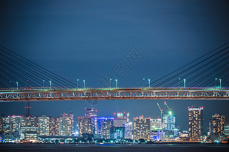 横滨湾桥和横滨米那托米拉伊夜景街景整栋楼资本首都城市摩天大楼建筑交通天空港口图片