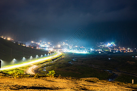 著名的格罗吉亚山区度假胜地Bakhmaro地区蓝色建筑乡村旅游房子天空娱乐建筑学植物图片