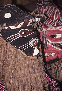 Zulu部落舞蹈外套皮革男人男性传统演员旅行展示村庄文化图片