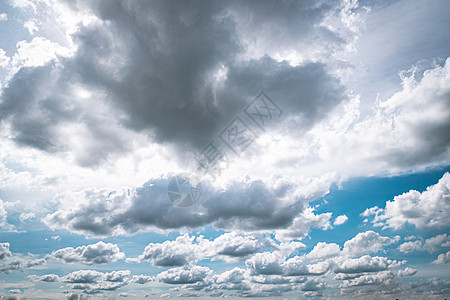 蓝天空的云彩 自然气候背景 天气和季节的背景情况图片