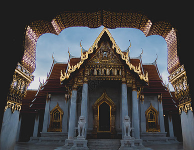 曼谷 地标大理石寺庙泰国的著名旅游目的地历史入口雕像信仰景点宗教建筑历史性旅行古门图片