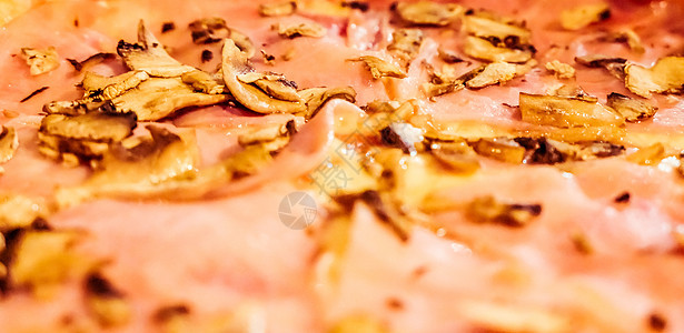 意大利比萨店的传统意大利比萨 美食旅行体验香肠披萨午餐食物乡村旅游餐厅服务石头奢华图片