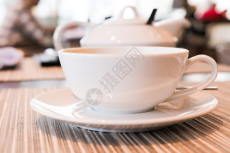 五点在餐馆里吃青草药茶绿茶早餐食谱小吃花园菜单排毒茶叶餐具饮料图片