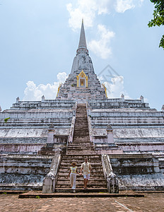 泰国Ayutthaya的泰国阿尤塔亚历史旅行历史性男人宗教寺庙游客丁字裤建筑学佛教徒图片