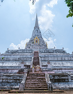 泰国Ayutthaya的泰国阿尤塔亚宝塔夫妻雕像普考寺庙文化丁字裤建筑学蓝色地标图片