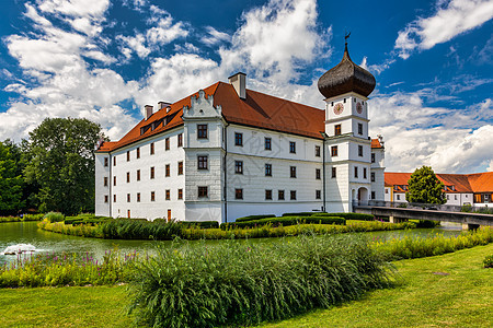 德国巴伐利亚的城堡 是一座受保护的城堡 位于德国上巴伐利亚弗赖辛区的旅游历史地标农村公园历史性白色旅行建筑学图片