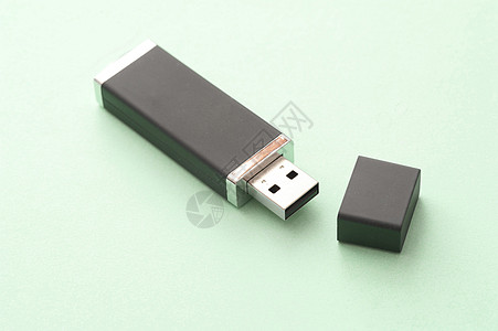 为计算机打开 USB 闪存驱动器图片