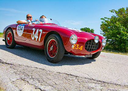 1952年在意大利著名历史种族20221927年至1957年的老赛车集会上车辆驾驶司机品牌汽车历史性速度引擎竞赛发动机图片