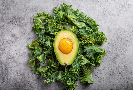Keto饮食平衡概念桌子菜单血管盘子蛋黄蔬菜碳水食物化合物减肥图片