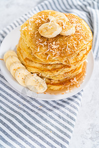 椰子香蕉煎饼蛋糕早餐植物水果食物烘烤热带烹饪饼子图片