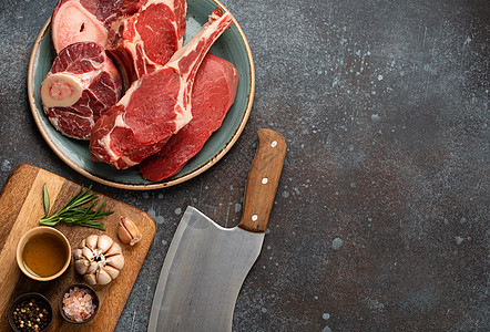 各种肉类切肉菜单菜刀烧烤屠夫质量香料肋眼桌子迷迭香腰肉图片