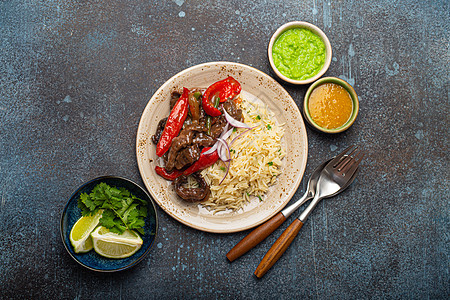 秘鲁传统菜 上面有牛肉和胡椒的罗莫盐多图片