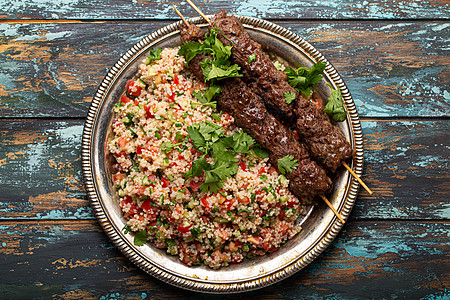 阿拉伯土耳其烤肉加塔布勒沙拉乡村餐厅香菜美食蔬菜小麦食物咖啡店小吃桌子图片