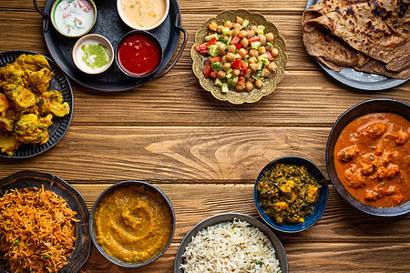 印度食品乡村食物派对草本植物油炸香料沙拉芝士餐厅盘子图片
