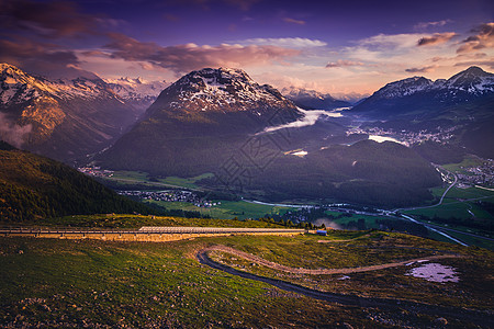 湖 St Moritz Silvaplana和Maloja 来自穆塔斯村的景观目的地风景天空城市山脉旅游村庄地方图片