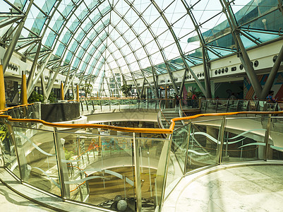 阿联酋迪拜     2022年9月26日Burjman商场大厅的楼梯地面入口购物零售民众旅游购物中心地标观光旅行图片