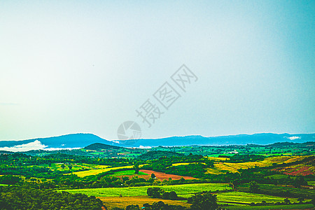 山上夏日清晨福吉 早晨阳光下乡村风景晴天爬坡绿色季节日出乡村场景阳光农村草地图片