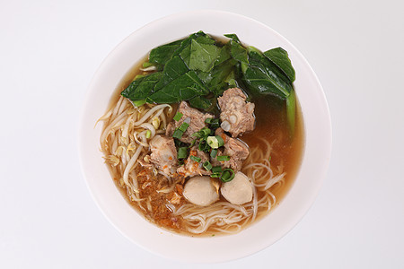当地泰国食物 带肉球和猪肉的面条白种食品烹饪餐厅美食肉丸午餐文化牛肉蔬菜饮食传统图片