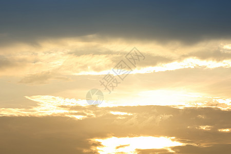 蓝天空和白云框架全景气氛空气气候蓝色日落摄影场景天气图片