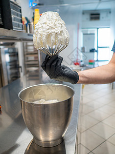 厨师混合奶油 用于蛋糕和甜点准备的口述配方图片
