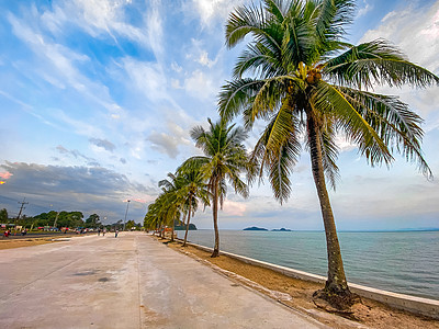 泰国Satun的Pak Bara海滩地标天堂游客海洋假期太阳旅游海景风景橙子图片