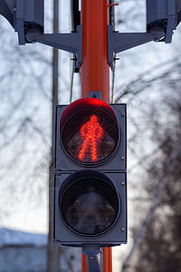 红灯在行人交通灯上 安全过路图片