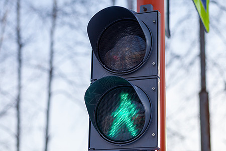 人行交通灯上的绿灯 安全穿越路口交通城市信号摄影街道危险运输红绿灯旅行警告图片
