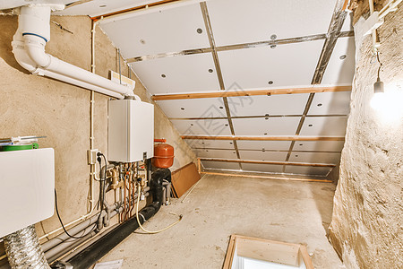 a 带有管道和天花板的房间的风景背景图片
