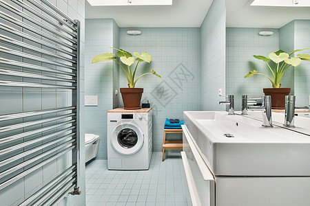 白色浴室 有洗衣机和水槽地面建筑学器具装饰公寓洗涤内阁柜台风格洗衣店图片
