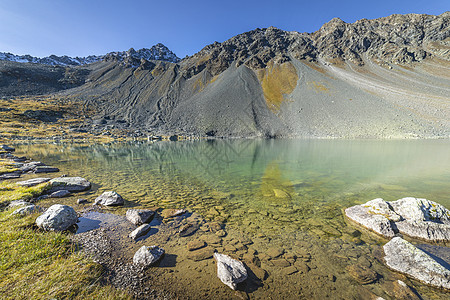 瑞士的Fluela山口高山湖反射风景岩石天堂爬坡日出旅游旅行流感山峰图片