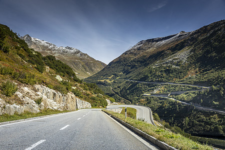 Grimsel和Furka山口 瑞士Swis salps高山路旅行草地旅游晴天高地爬坡小路山路风景曲线图片