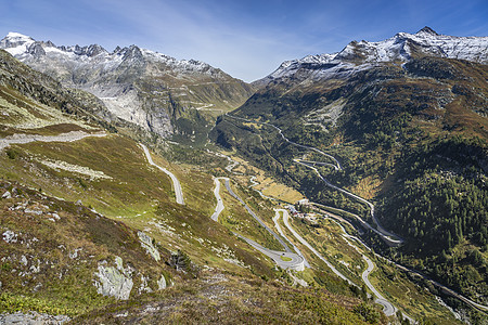 Grimsel和Furka山口 瑞士Swis salps高山路山路晴天冰川驾驶目的地曲线爬坡鸟瞰图蓝色旅行图片